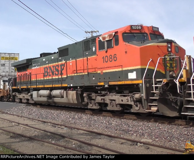 BNSF 1086